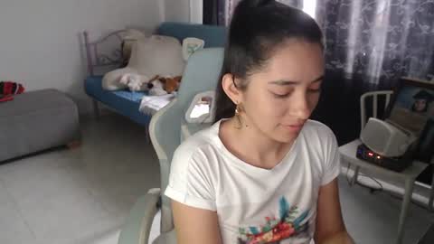 Snapshot of erina_1 chatting on July 2026 05:41:01 PM erina_1 online show from July 2026 05:41:01 PM