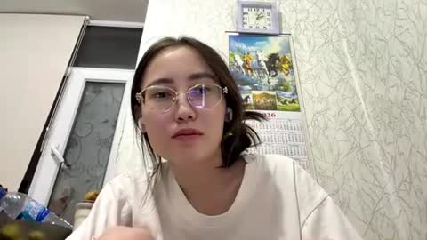 Snapshot of erinnthurmond chatting on June 2026 09:06:02 PM Luna online show from June 2026 09:06:02 PM