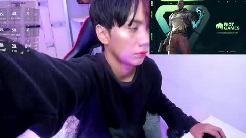 Eriol online show from October 2025 11:43:01 AM