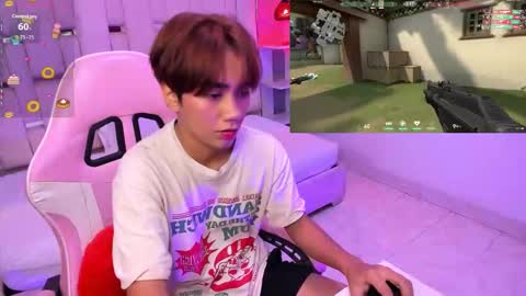 Eriol online show from November 2025 01:01:02 PM