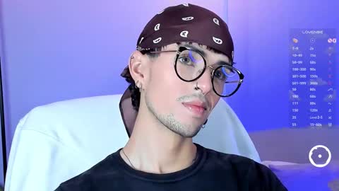   online show from December 2025 01:35:02 AM