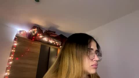 Snapshot of erixed chatting on May 2026 04:04:02 PM Gabs online show from May 2026 04:04:02 PM