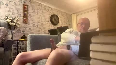 erman1955 online show from February 2025 11:31:01 PM