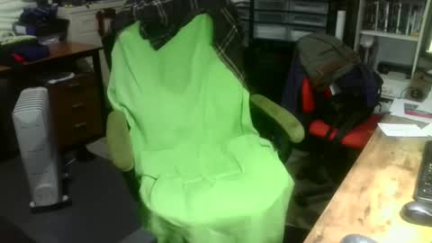 ernello online show from October 2025 05:09:02 AM