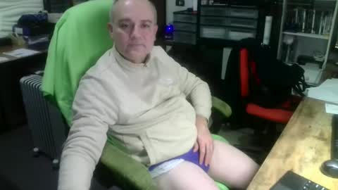 ernello online show from November 2025 05:19:02 AM