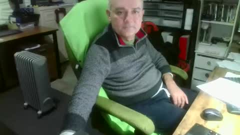 ernello online show from December 2025 05:15:02 AM