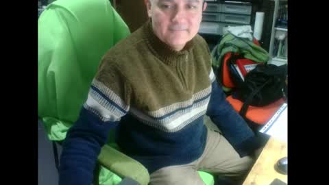 Snapshot of ernello chatting on January 2026 07:12:01 AM ernello online show from January 2026 07:12:01 AM