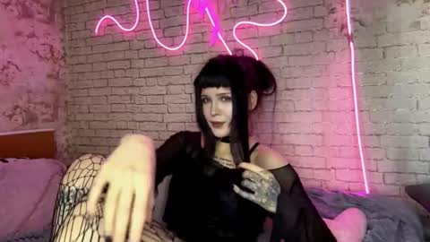 Snapshot of ernestinezalesky chatting on February 2026 08:13:01 AM Nina online show from February 2026 08:13:01 AM