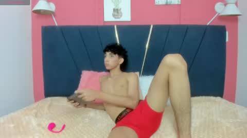 Snapshot of ero_boy40 chatting on June 2026 04:59:02 AM ero_boy40 online show from June 2026 04:59:02 AM