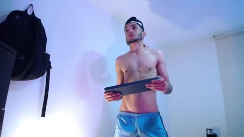 Snapshot of eros_chipre chatting on December 2024 04:38:01 PM Eros online show from December 2024 04:38:01 PM