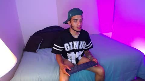 Snapshot of eros_chipre chatting on December 2024 09:46:01 AM Eros online show from December 2024 09:46:01 AM