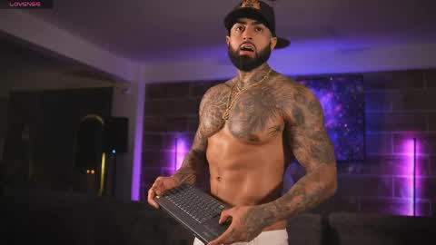 Snapshot of eros_dark_ chatting on April 2026 03:51:01 AM EROS DARK online show from April 2026 03:51:01 AM