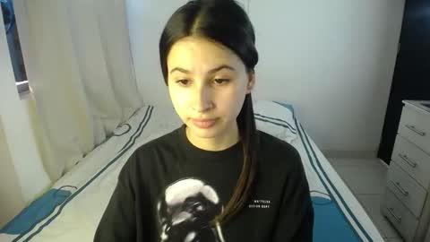 Snapshot of erosgirls_ chatting on October 2025 08:18:02 PM erosgirls_ online show from October 2025 08:18:02 PM