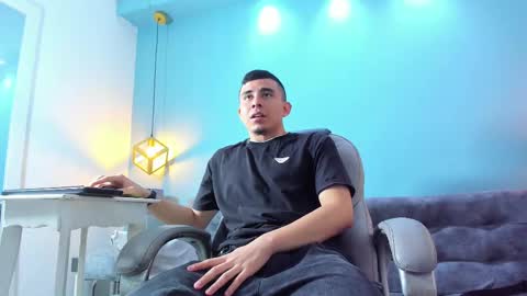 Eross online show from September 2025 12:37:01 PM