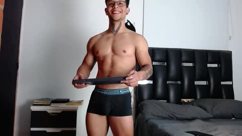 Snapshot of erosscott chatting on March 2026 10:35:02 PM Eros online show from March 2026 10:35:02 PM