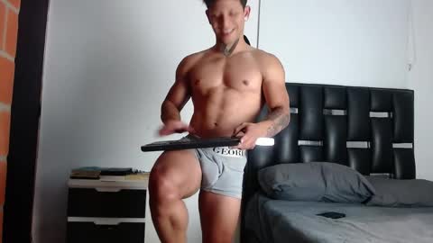 Snapshot of erosscott chatting on April 2026 11:40:02 PM Eros online show from April 2026 11:40:02 PM