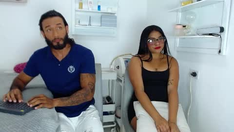 Snapshot of erotic_spa chatting on April 2026 07:33:02 PM EROTIC SPA online show from April 2026 07:33:02 PM