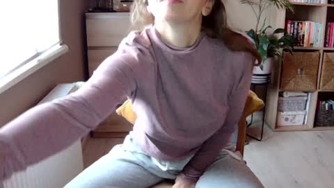 Snapshot of erotic_vibe chatting on December 2024 08:44:02 AM Melissa online show from December 2024 08:44:02 AM