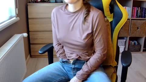 Snapshot of erotic_vibe chatting on December 2024 01:13:02 PM Melissa online show from December 2024 01:13:02 PM