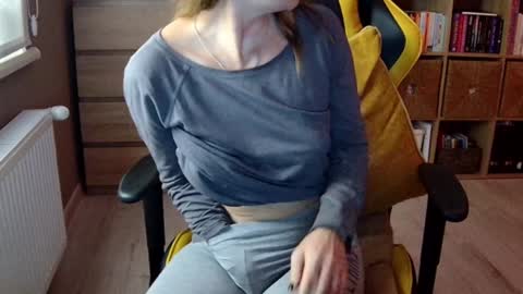 Snapshot of erotic_vibe chatting on January 2025 03:24:02 PM Melissa online show from January 2025 03:24:02 PM