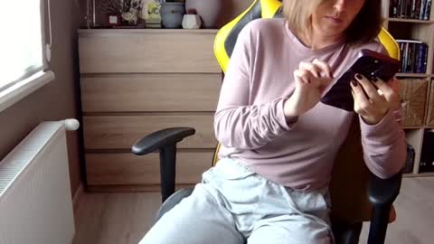 Snapshot of erotic_vibe chatting on February 2025 01:21:02 PM Melissa online show from February 2025 01:21:02 PM