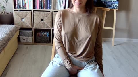 Snapshot of erotic_vibe chatting on September 2025 07:47:01 AM Melissa online show from September 2025 07:47:01 AM