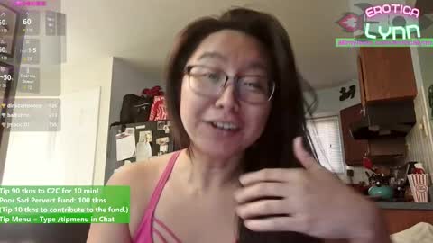 Lynn   online show from December 2025 08:05:01 PM