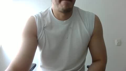 Snapshot of erra311 chatting on April 2026 04:42:02 PM erra311 online show from April 2026 04:42:02 PM