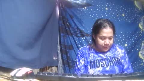 Ervana online show from November 2025 01:48:01 AM