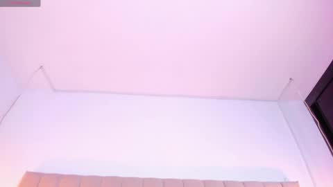 Snapshot of escar_let chatting on May 2026 01:57:16 AM Scarlett online show from May 2026 01:57:16 AM