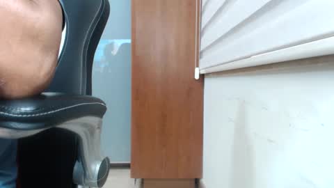 Snapshot of escorpion51 chatting on February 2025 11:33:01 AM escorpion51 online show from February 2025 11:33:01 AM