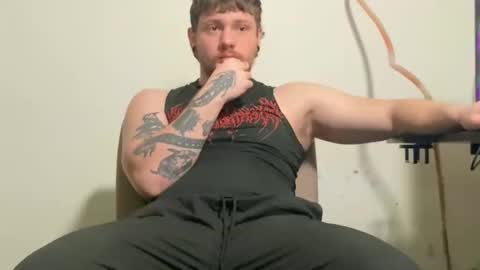 eskol212 online show from November 2025 05:45:02 PM