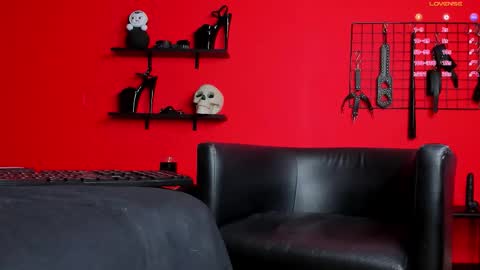 esme_fox online show from March 2026 04:07:01 PM