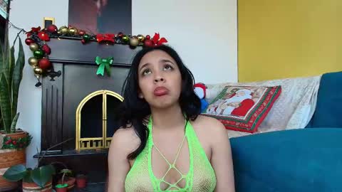 Snapshot of esmerald_1111 chatting on December 2025 03:51:02 PM Esmeralda online show from December 2025 03:51:02 PM