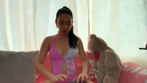 Snapshot of esmerald_1111 chatting on July 2026 01:04:02 PM Esmeralda online show from July 2026 01:04:02 PM
