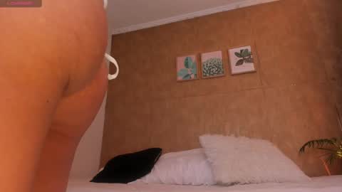 Esmeralda G online show from February 2025 02:04:01 PM