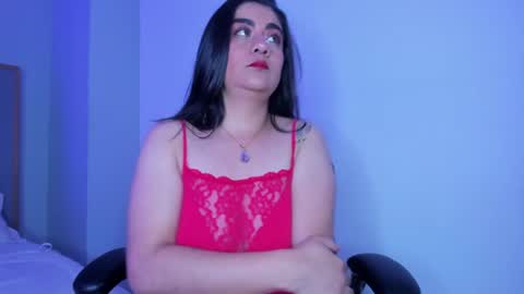 esmeralda_rose__ online show from June 2026 05:32:02 AM