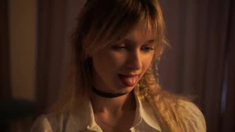 How was your Christmas online show from April 2026 03:44:02 AM