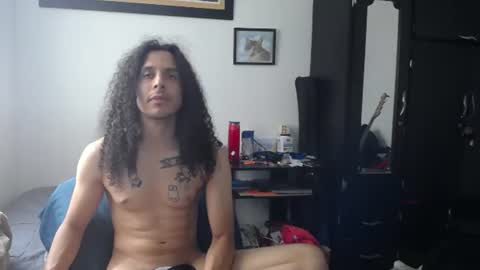 Snapshot of esnaider_man chatting on June 2026 06:29:02 PM Esnider online show from June 2026 06:29:02 PM