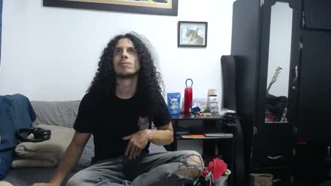 Snapshot of esnaider_man chatting on June 2026 12:02:02 AM Esnider online show from June 2026 12:02:02 AM
