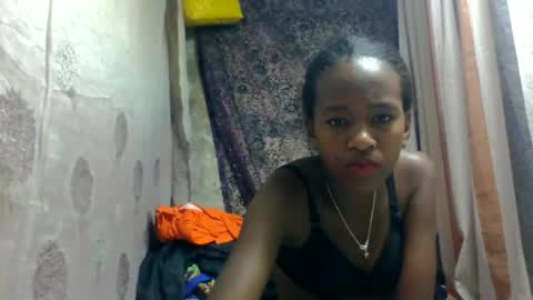 Snapshot of estancelee chatting on June 2026 11:57:02 PM estancelee online show from June 2026 11:57:02 PM