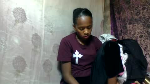 Snapshot of estancelee chatting on June 2026 11:57:02 AM estancelee online show from June 2026 11:57:02 AM