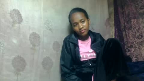 Snapshot of estancelee chatting on June 2026 01:13:02 PM estancelee online show from June 2026 01:13:02 PM