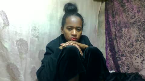 Snapshot of estancelee chatting on June 2026 03:47:02 AM estancelee online show from June 2026 03:47:02 AM