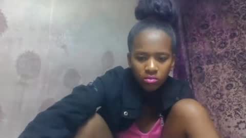 Snapshot of estancelee chatting on June 2026 05:03:01 PM estancelee online show from June 2026 05:03:01 PM