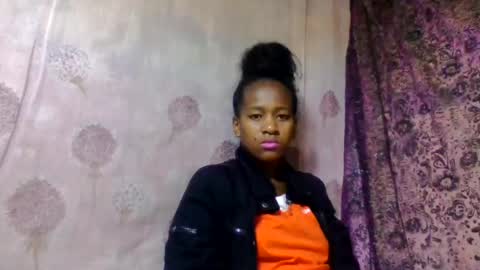 Snapshot of estancelee chatting on July 2026 10:51:02 AM estancelee online show from July 2026 10:51:02 AM