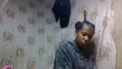 Snapshot of estancelee chatting on July 2026 06:45:01 AM estancelee online show from July 2026 06:45:01 AM