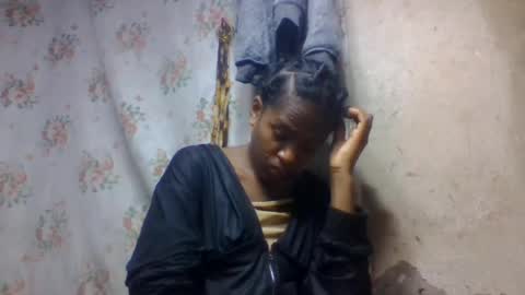 Snapshot of estancelee chatting on August 2026 01:05:02 AM estancelee online show from August 2026 01:05:02 AM