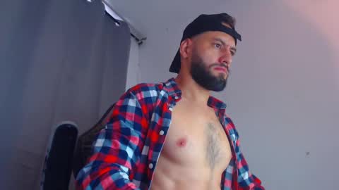 Snapshot of esteban7984068 chatting on February 2025 05:11:02 PM esteban online show from February 2025 05:11:02 PM