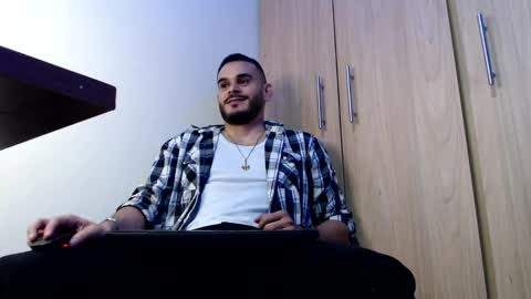 Esteban Fernandez online show from January 2025 01:11:01 AM